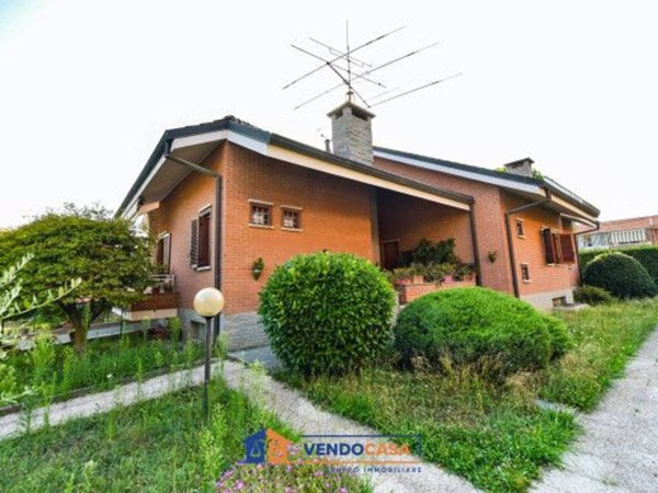 casa indipendente in vendita a San Mauro Torinese in zona Pescarito