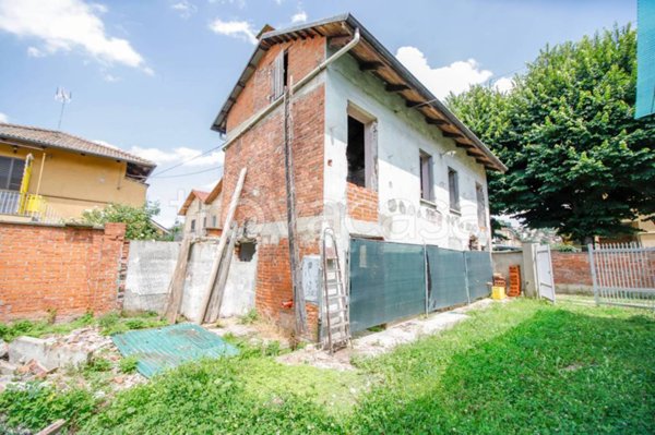 casa indipendente in vendita a San Mauro Torinese in zona Bertoulla