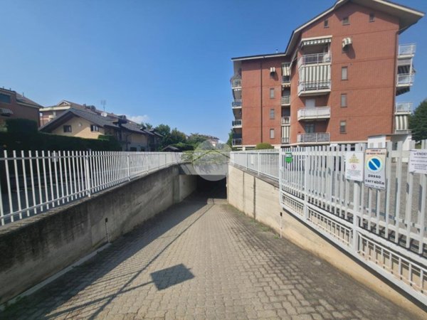 ufficio in vendita a San Mauro Torinese in zona Bertoulla
