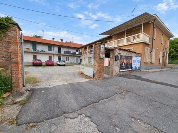 appartamento in vendita a San Mauro Torinese in zona Sambuy