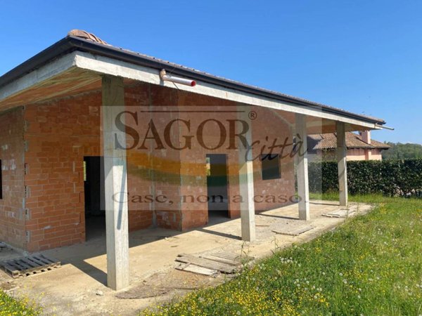 casa indipendente in vendita a San Pietro Val Lemina
