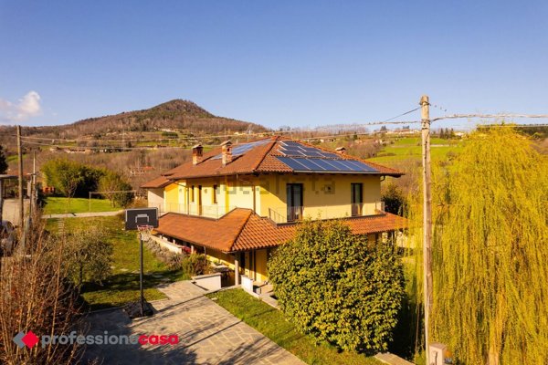 casa indipendente in vendita a San Pietro Val Lemina