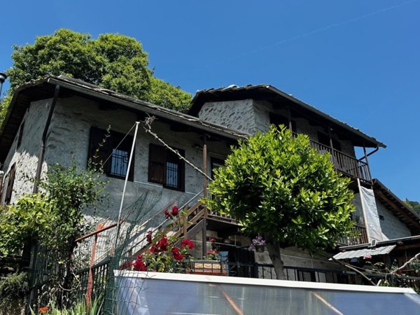 appartamento in vendita a San Pietro Val Lemina