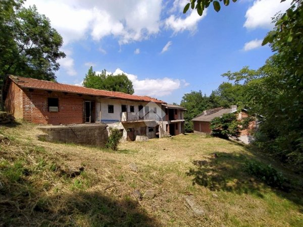 casa indipendente in vendita a San Pietro Val Lemina