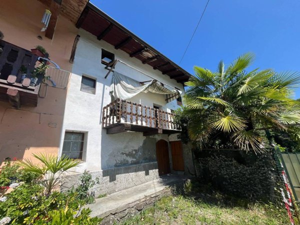 casa indipendente in vendita a San Pietro Val Lemina