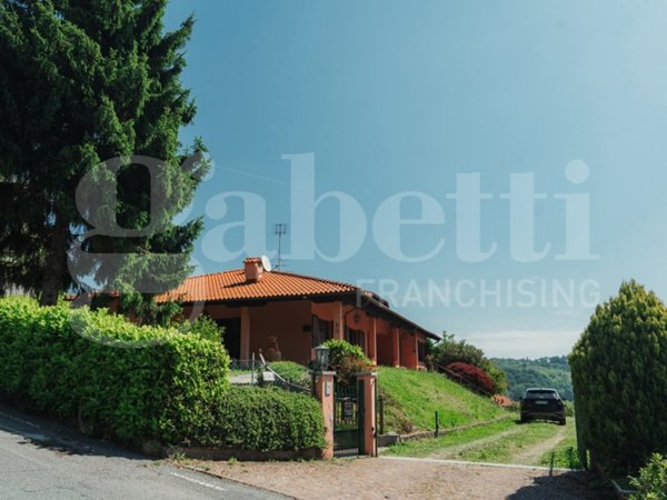 casa indipendente in vendita a San Pietro Val Lemina