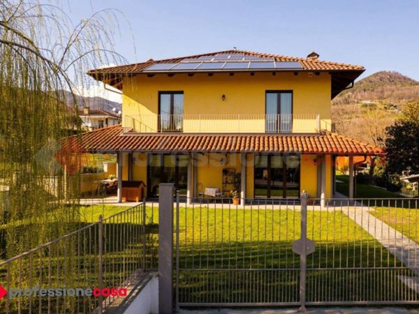 casa indipendente in vendita a San Pietro Val Lemina