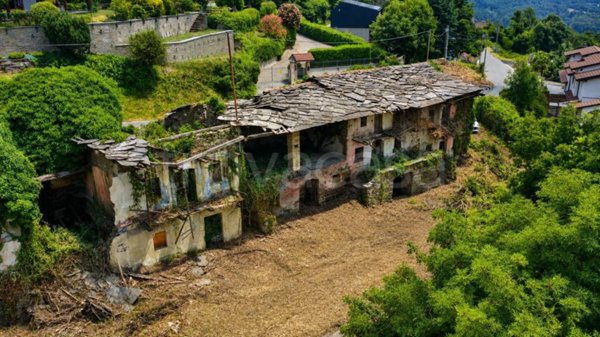 casa indipendente in vendita a San Pietro Val Lemina