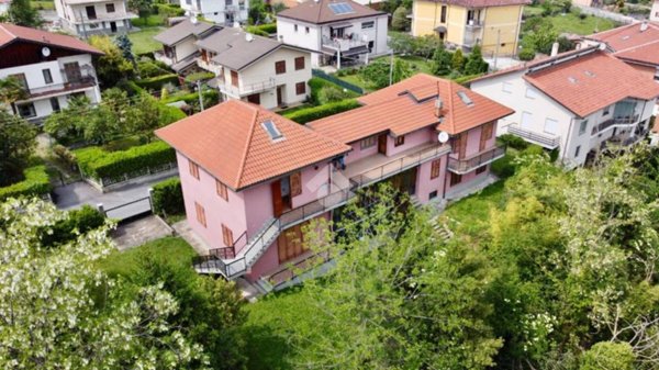 casa indipendente in vendita a San Pietro Val Lemina