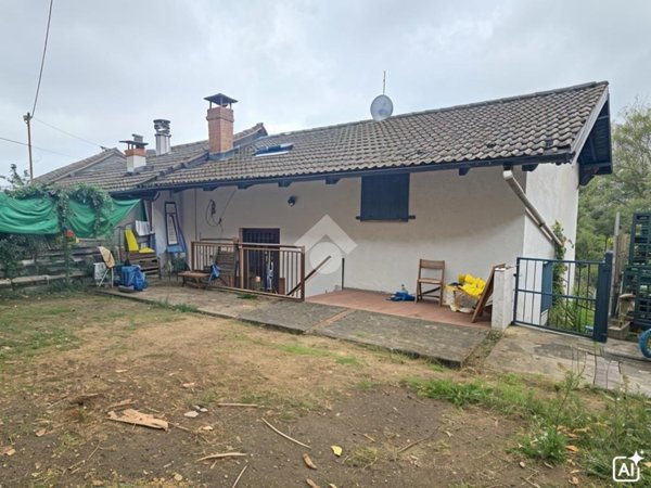 casa indipendente in vendita a San Pietro Val Lemina