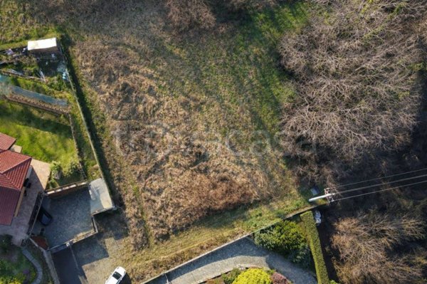 terreno edificabile in vendita a San Pietro Val Lemina
