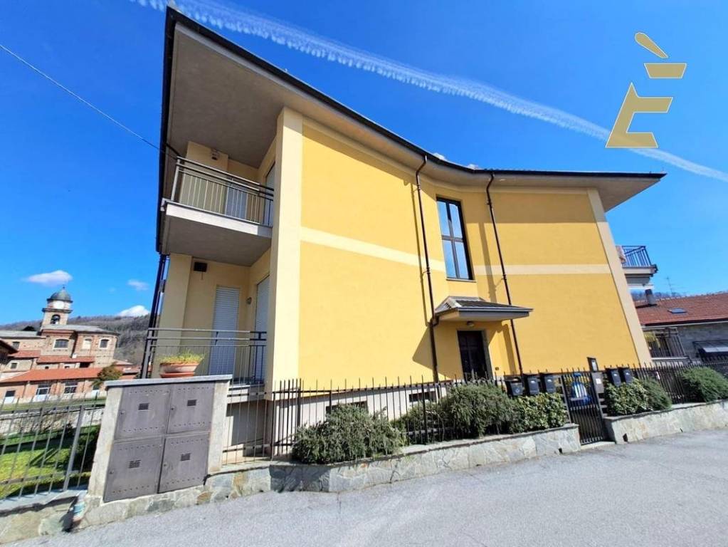 appartamento in vendita a San Pietro Val Lemina