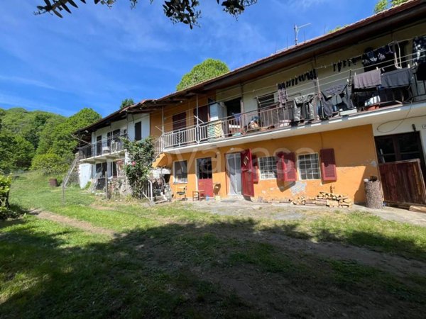 casa indipendente in vendita a San Pietro Val Lemina