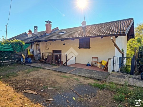 casa indipendente in vendita a San Pietro Val Lemina