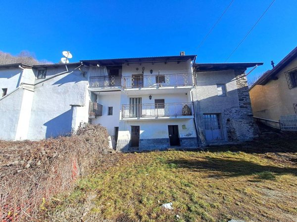 casa semindipendente in vendita a San Pietro Val Lemina