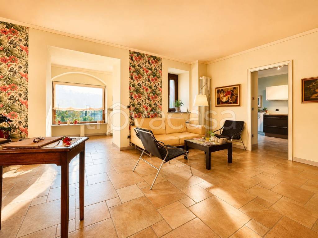 casa indipendente in vendita a San Pietro Val Lemina