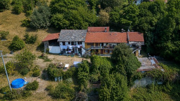 casa semindipendente in vendita a San Pietro Val Lemina
