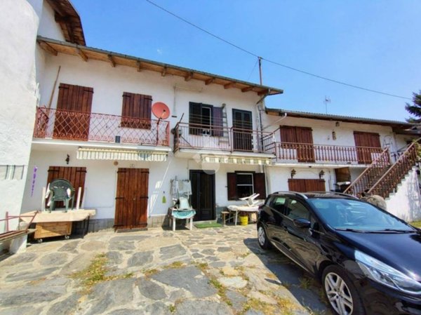 casa indipendente in vendita a San Pietro Val Lemina