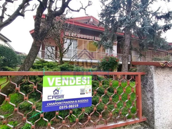 casa indipendente in vendita ad Acquanegra sul Chiese