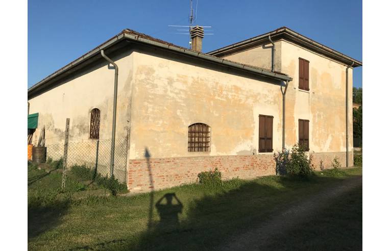 casa indipendente in vendita ad Acquanegra sul Chiese in zona Mosio