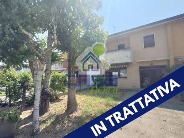 casa indipendente in vendita ad Acquanegra sul Chiese