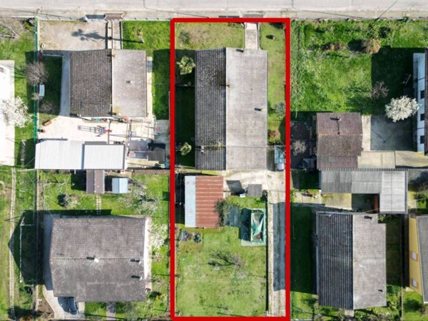 casa indipendente in vendita ad Acquanegra sul Chiese in zona Mosio