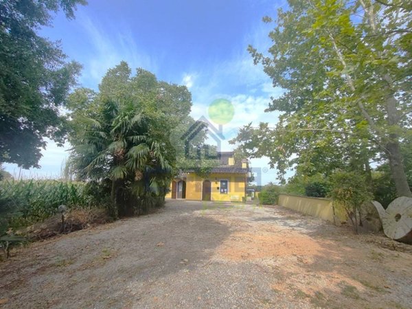 casa indipendente in vendita ad Acquanegra sul Chiese