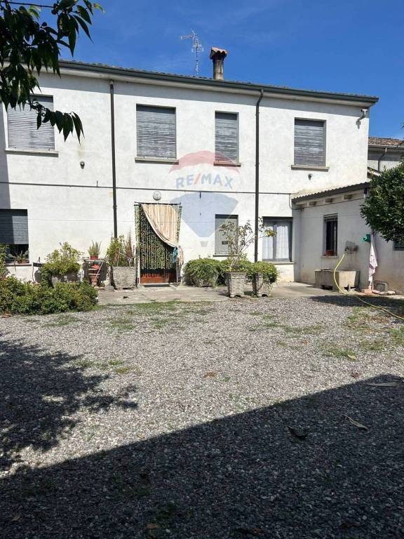 casa indipendente in vendita ad Acquanegra sul Chiese