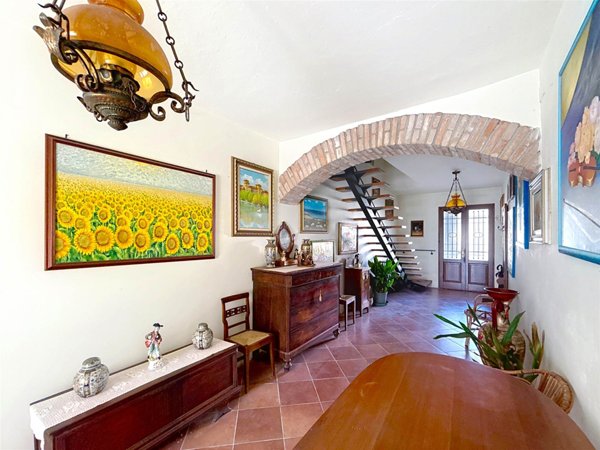 casa indipendente in vendita ad Acquanegra sul Chiese in zona Mosio