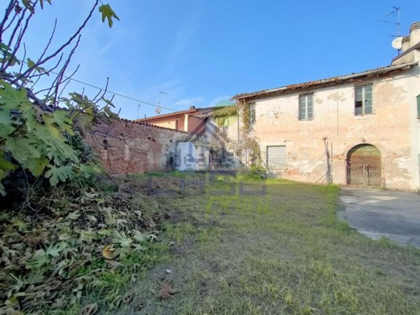 casa indipendente in vendita ad Acquanegra sul Chiese