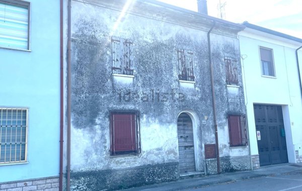 appartamento in vendita ad Acquanegra sul Chiese in zona Mosio