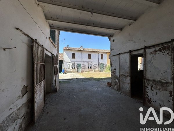 casa indipendente in vendita ad Acquanegra sul Chiese
