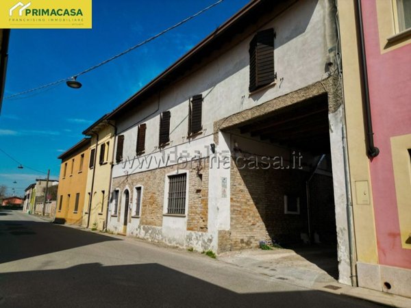 casa indipendente in vendita ad Asola