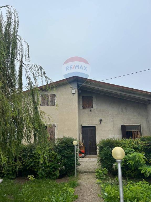 casa indipendente in vendita ad Asola