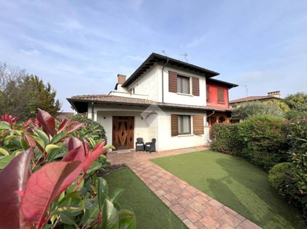 casa indipendente in vendita ad Asola