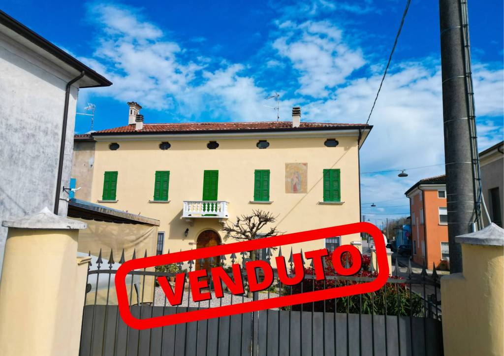 casa indipendente in vendita ad Asola