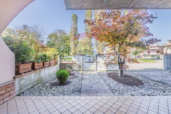 casa indipendente in vendita ad Asola