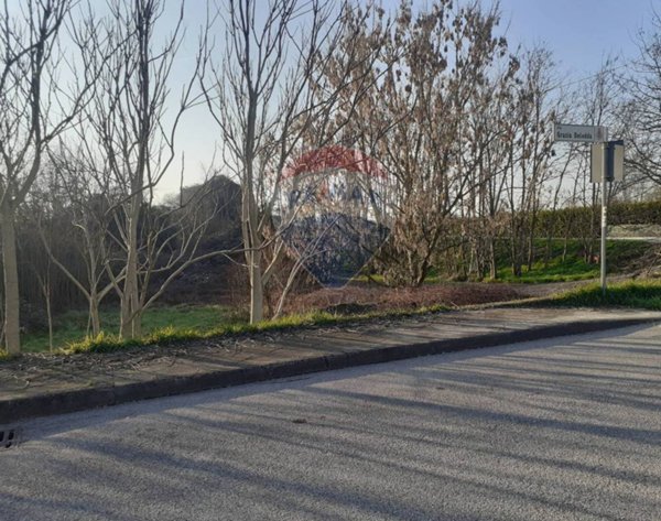 terreno edificabile in vendita ad Asola