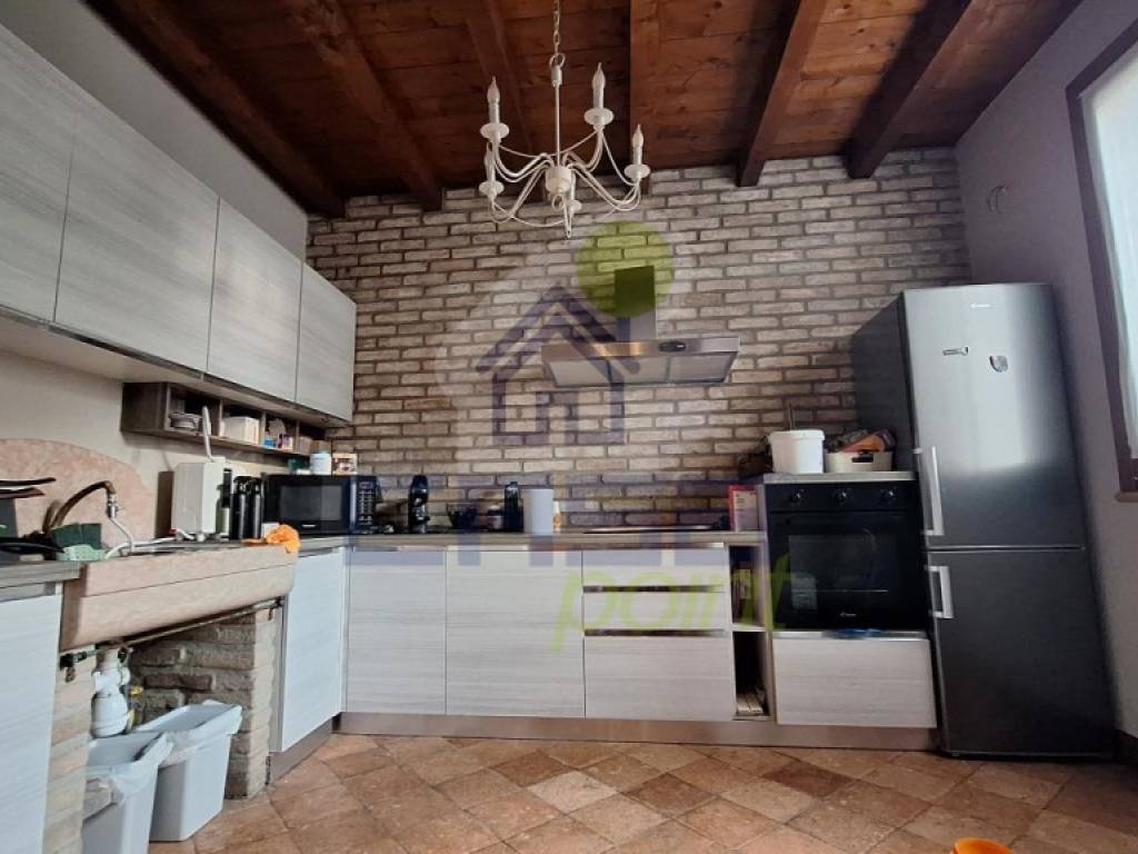 pentavano in vendita ad Asola