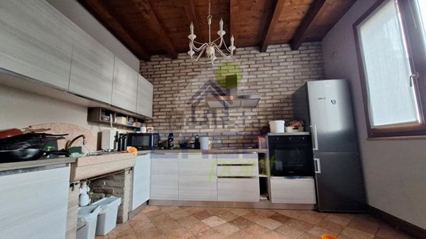 casa indipendente in vendita ad Asola