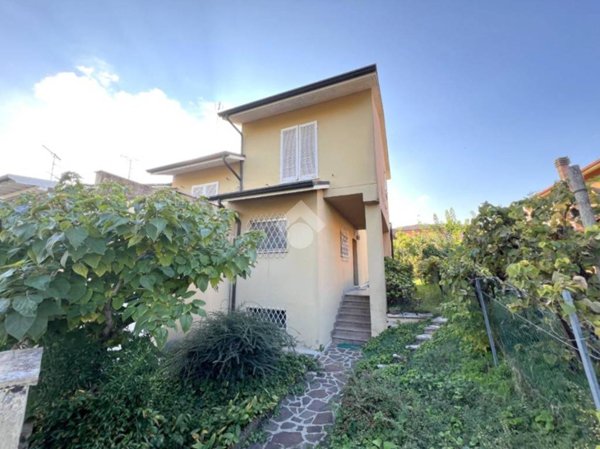 casa indipendente in vendita ad Asola