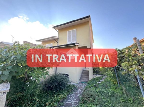 casa indipendente in vendita ad Asola
