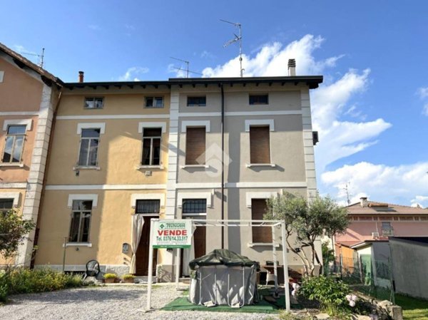 casa indipendente in vendita ad Asola