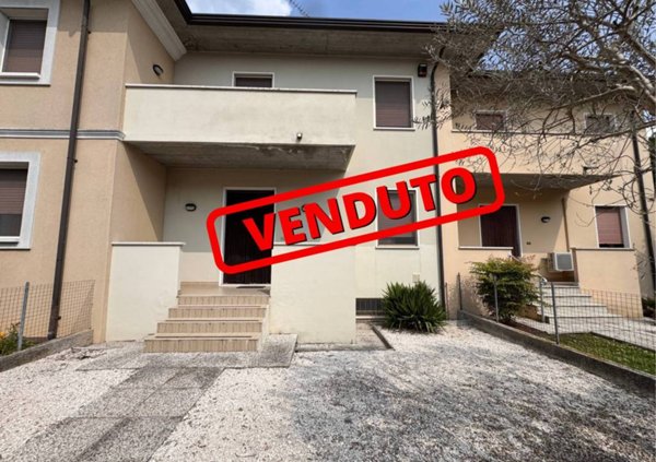 casa indipendente in vendita ad Asola