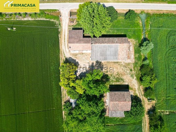 casale in vendita ad Asola