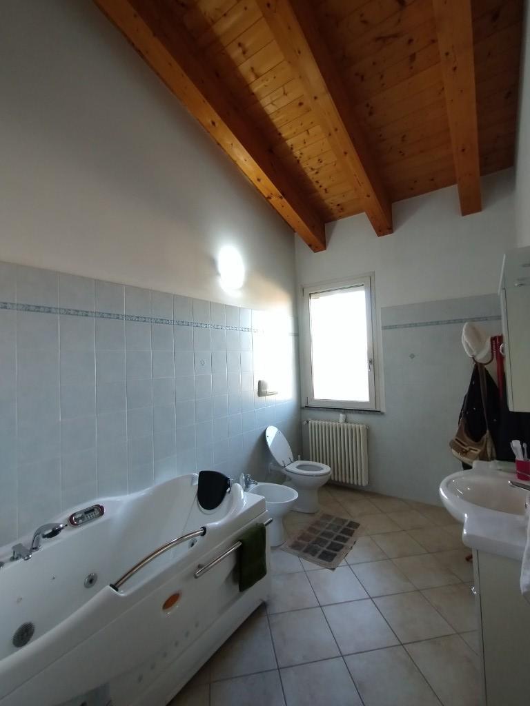 casa indipendente in vendita ad Asola