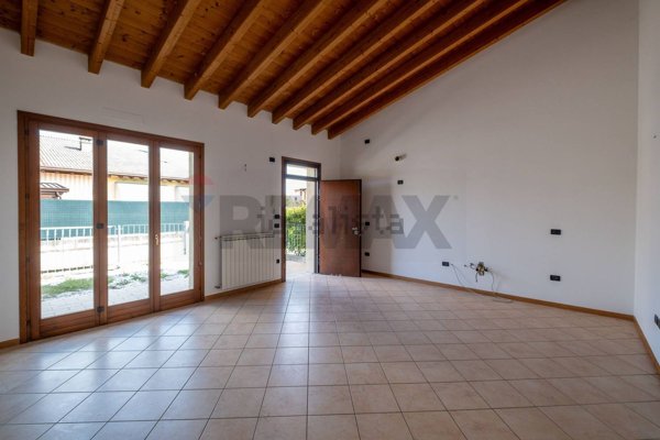 casa indipendente in vendita ad Asola