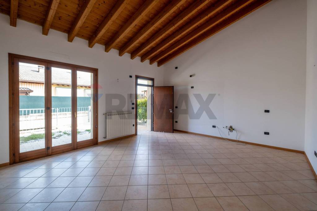 casa indipendente in vendita ad Asola