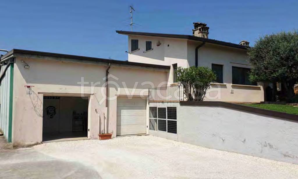 casa indipendente in vendita ad Asola
