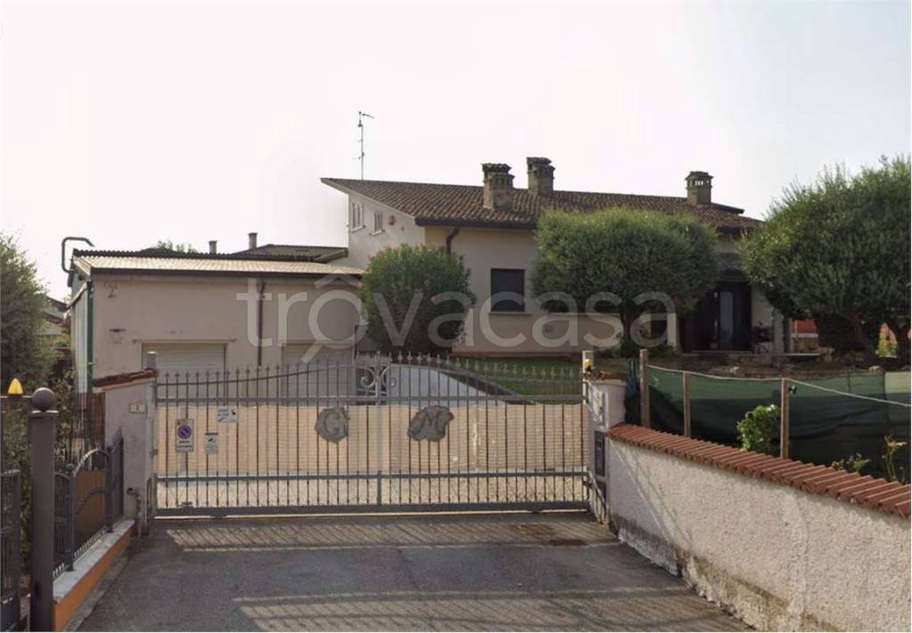 casa indipendente in vendita ad Asola